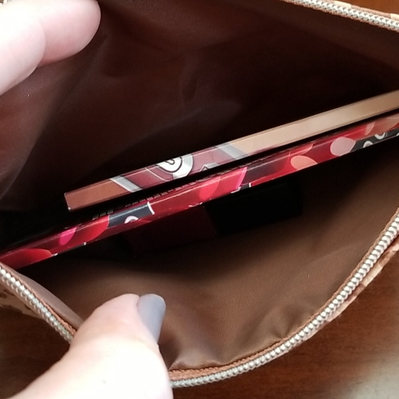 π GLOSS SAMPLES - Picture 8 of 8